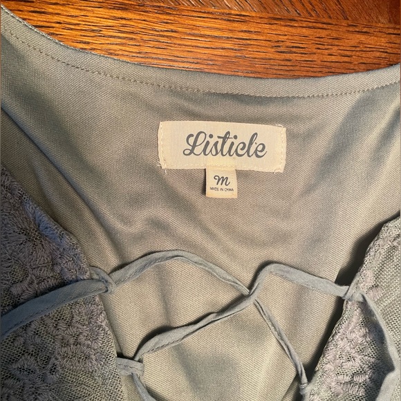 Lace Dress - Picture 3 of 3